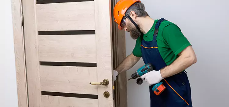 Replace Internal Door Handle with Lock Eugene